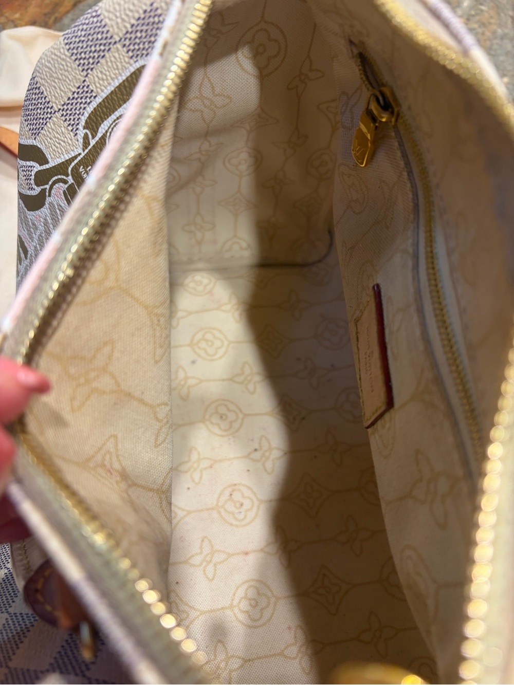Louis Vuitton Damier Azur Satchel with Tan Leather Trim and Gold Chain Motif - Picture 5 of 8